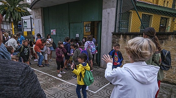 El choque entre Educación y sindicatos marca el inicio del último curso de la legislatura