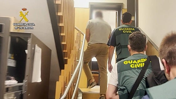 Una empresa riojana denuncia la estafa de 65.400 euros y desmantela una red criminal asentada en Castro y Bilbao