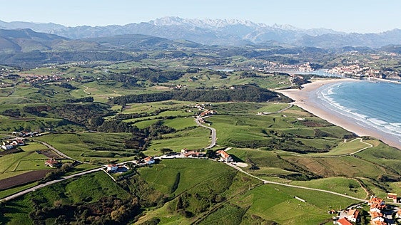 El corazón del Parque Natural de Oyambre sigue sin saneamiento