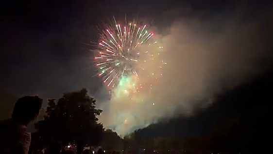 Los fuegos artificiales vuelven a despedir La Patrona de Torrelavega