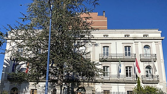 El PSOE de Laredo critica que el alcalde acumula requerimientos por falta de información pública