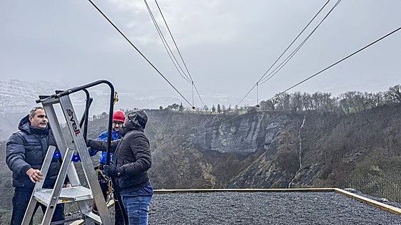 Los usuarios de la tirolina de Soba podrán acceder a la instalación en coche