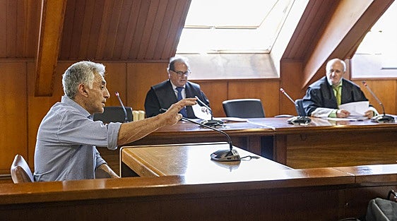 La defensa del expedáneo de Fontibre: «No se ha quedado ni un céntimo de las arcas públicas»