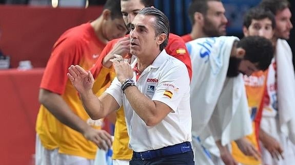 Scariolo: «Pasamos momentos difíciles pero resurgimos»