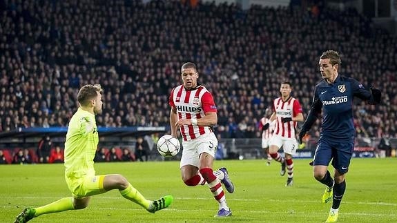 Griezmann, durante el partido ante el PSV. 