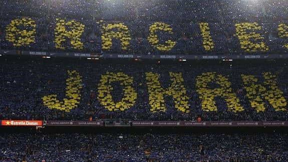 Imagen del homenaje a Cruyff en el Camp Nou. 