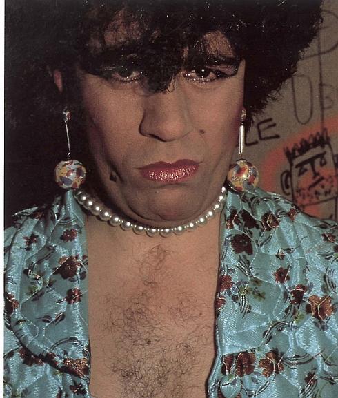 Pedro Almódovar en una fiesta de la Nochevieja 1983.