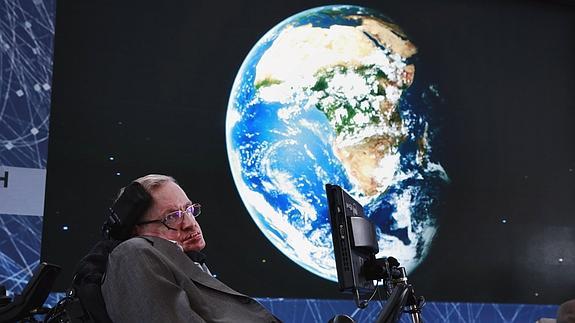 El astrofísico Stephen Hawking, durante la presentación del proyecto 'Intento Estelar'.