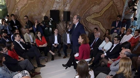 El exministro Ángel Gabilondo, durante su intervención en la presentación del 'gobierno del cambio'.