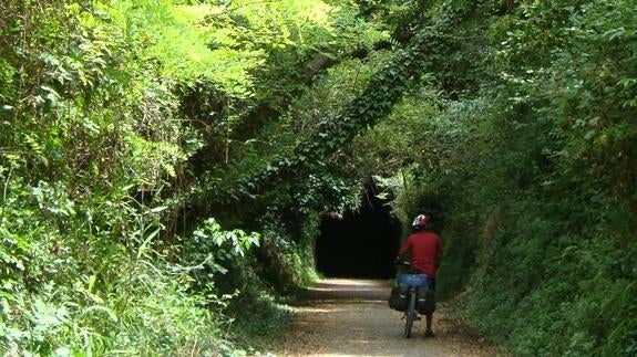 Vía Verde de los Ojos Negros. / Cedida por: Fundación de los Ferrocarriles Españoles