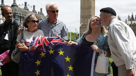 Partidarios de que Reino Unido permanezca en la UE.