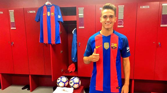 Denis Suárez, contento con su nueva camiseta. 