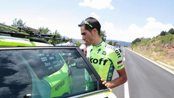 Alberto Contador, en el momento del abandono. 