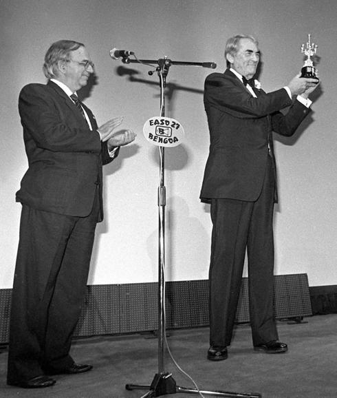 Gregory Peck recibe el Premio Donostia.