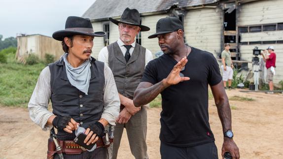 Antoine Fuqua, durante el rodaje de 'Los siete magníficos'. 