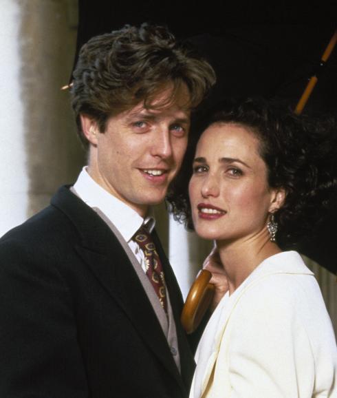 Hugh Grant y Andie MacDowell, en 'Cuatro bodas y un funeral'. 