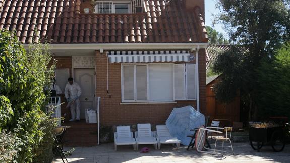 Vivienda de Pioz donde fueron hallados los cuerpos de cuatro personas de una misma familia.