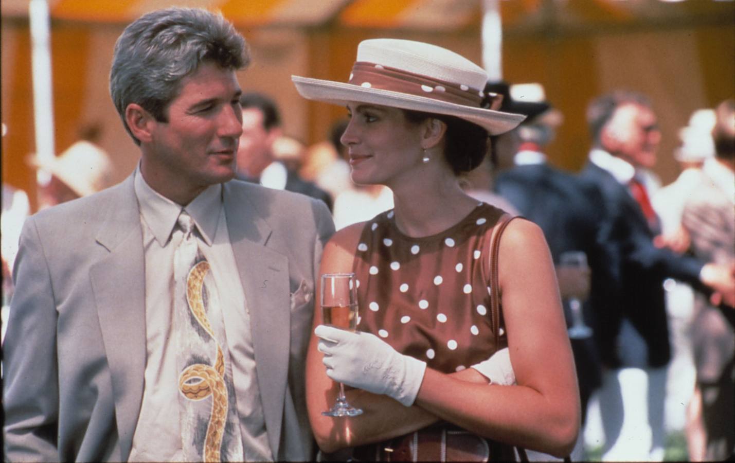 Richard Gere y Julia Roberts en una escena de la película. 