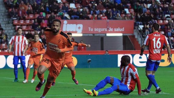 Bebé celebra su gol ante el Sporting. 