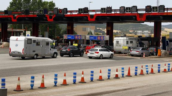 Autopista de peaje AP-1.