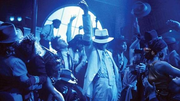 Michael Jackson en el videoclip de 'Smooth criminal'.
