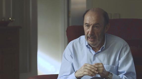 Alfredo Pérez Rubalcaba, en una imagen del documental.