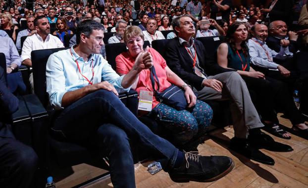 Pedro Sánchez y José Luis Rodríguez Zapatero.