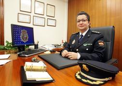 Pilar Allúe ya ejerce como jefe superior de Policía de Cantabria. / CELEDONIO