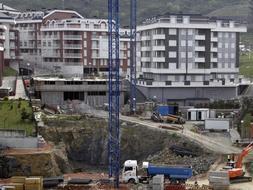 Imagen panorámica de la Unidad 1.34 donde Castrum Varduliex construye un Supercor y unas 150 viviendas con garajes. /ABEL VERANO