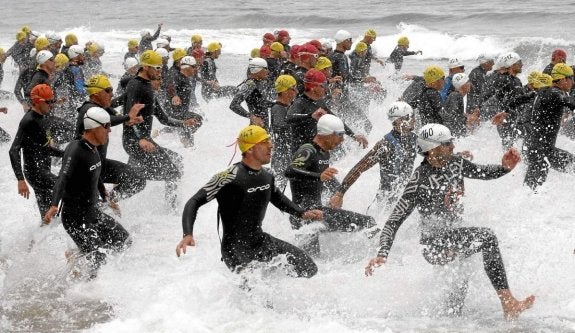 El IX Triatlón Valle de Buelna reunirá a 300 participantes