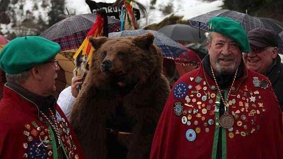 La piel de oso que ha generado la polémica este año.