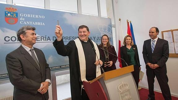 Un momento de la bendición del juzgado.
