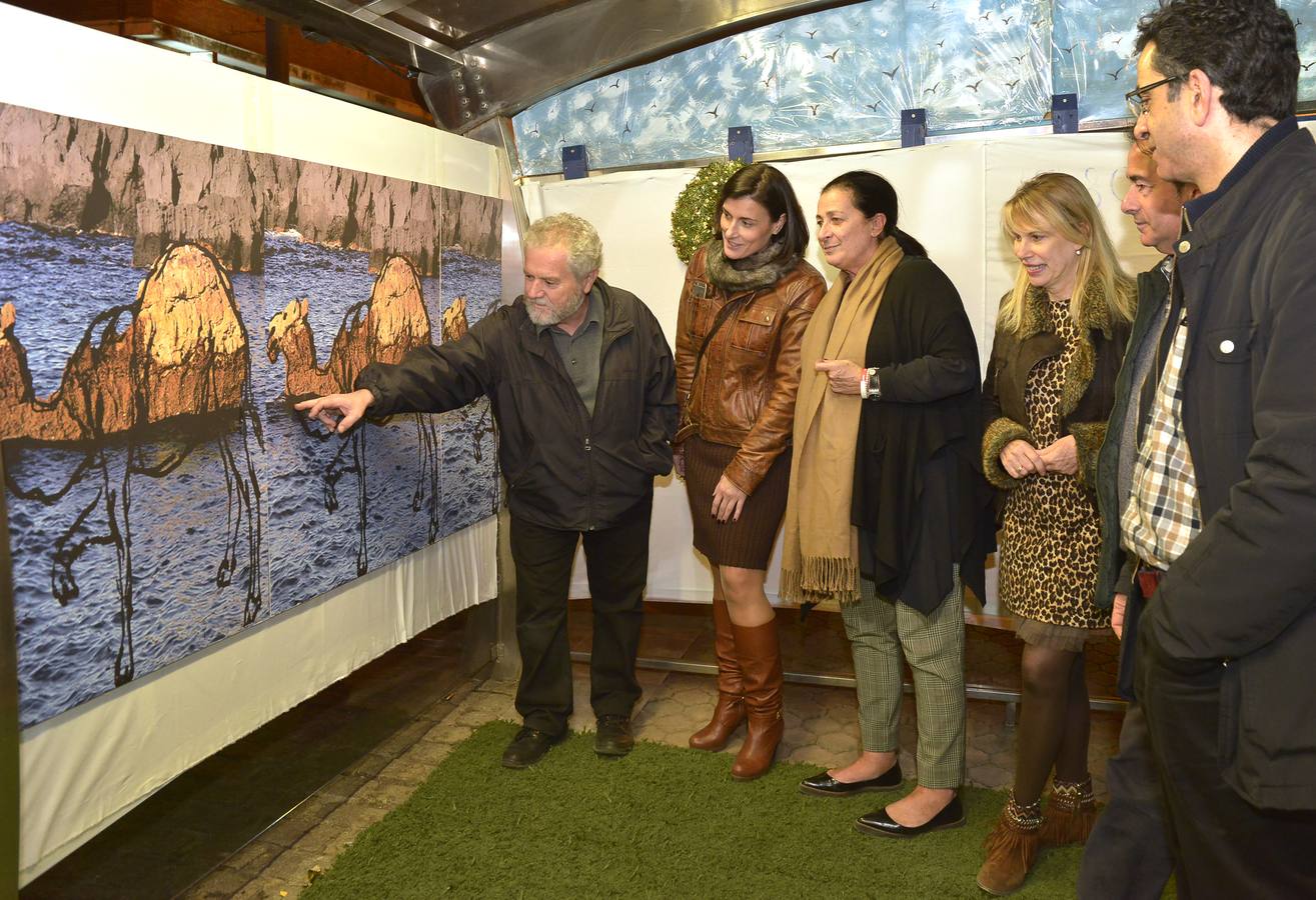 Gema Igual y Carmen Ruiz durante su visita