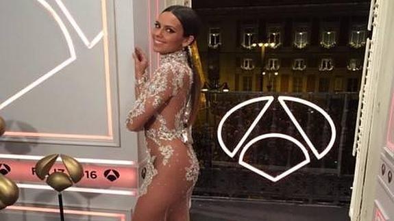 Cristina Pedroche, luciendo su vestido.