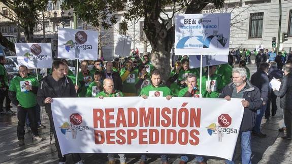 Un centenar de trabajadores de Tragsa se ha sumado a la protesta