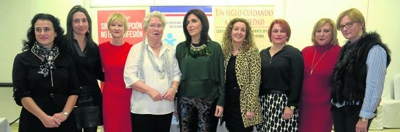 Ana Manzanas, Raquel Menezo, Pilar Alonso, Mª Teresa Miralles, Rocío Cardeñoso, Marta Gómez, Olga Blanco, Mª Luz Fernández y Cristina San Emeterio.