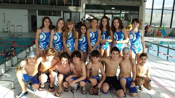 Equipo natación alevín del Parayas.