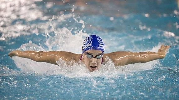 Erika Villaécija también compitió en los 100 metros mariposa, una prueba que no puntuaba para la general del Trofeo Internacional de Camargo.