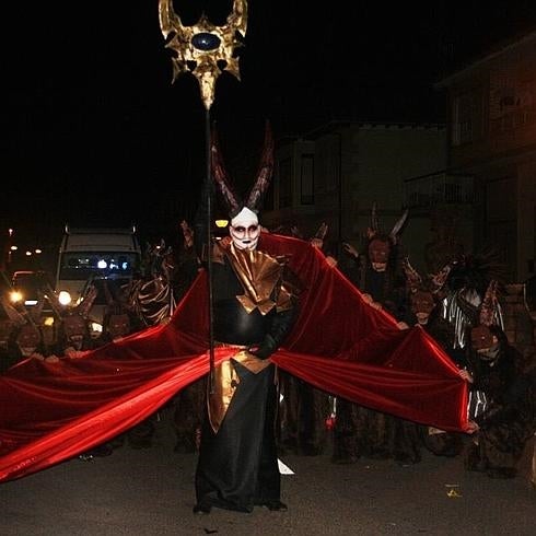 'Cronos y el inframundo' gana el concurso de carnaval de adultos de Piélagos