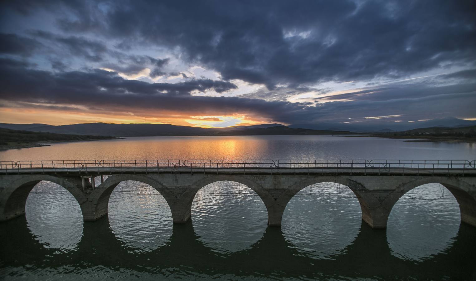 El embalse del Ebro, casi al 65% de su capacidad