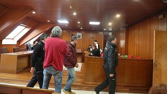 Imagen del juicio, esta mañana en la Audiencia de Cantabria.