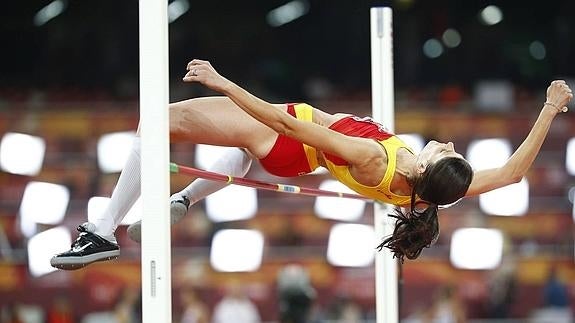 Ruth Beitia, en el Mundial al aire libre disputado en Pekín el pasado año.