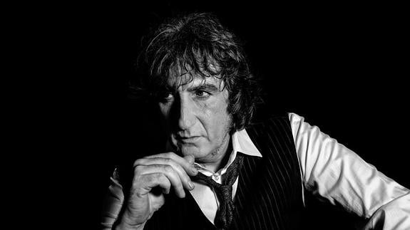 Andrés Herrera, cantante y compositor de Pájaro