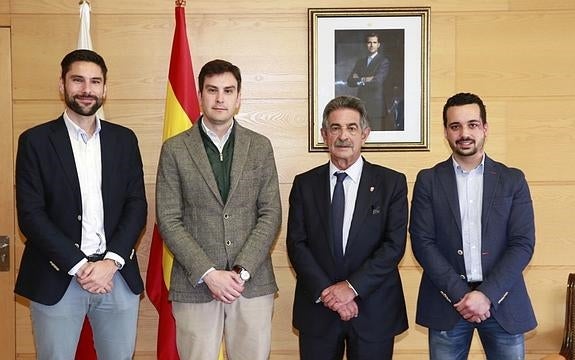 Los promotores de Wooorker.com se reunieron con Miguel Ángel Revilla.