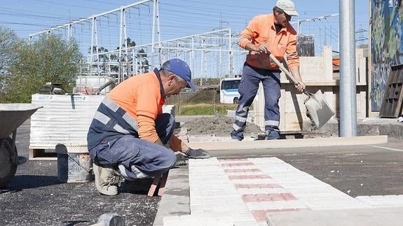 La construcción es uno de los sectores que retrocede