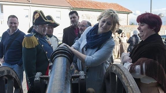 La alcaldesa de Camargo denuncia a un hombre que irrumpió en el Consistorio insultándola