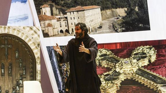 Manu Setién estrenó el monólogo sobre la historia de Beato de Liébana en enero, en Fitur.