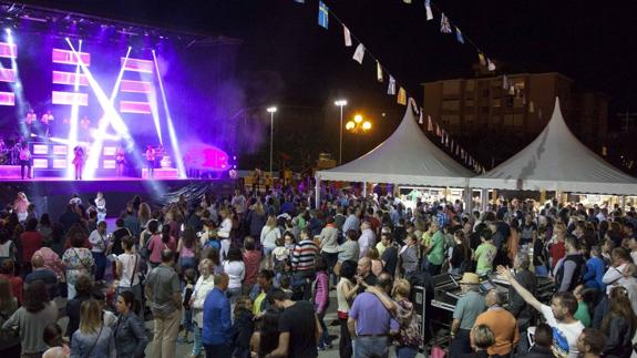 Una de las verbenas de San Juan del pasado año.