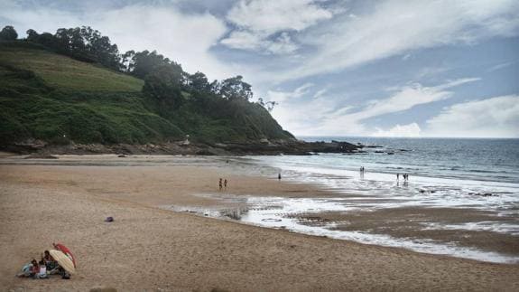 Medio Ambiente acondicionará la playa de Luaña con obras para fijar la duna