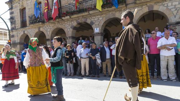 En el acto se ha destacado como persona "ilustre" del encuentro al escritor y profesor americano Gregory Kaplan.